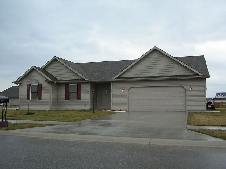 1st image of 1238 Red Oak Dr
