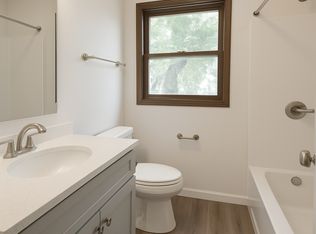 6715 Century Ave, Middleton, WI 53562