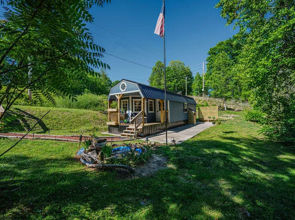 22 Randa Smith Rd, Beattyville, KY 41311