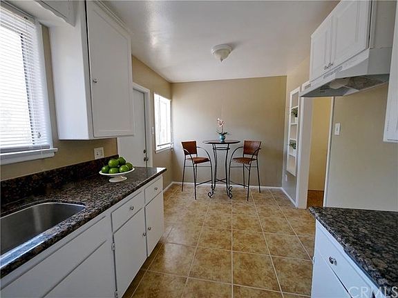 4th image of 1551 Home Ave