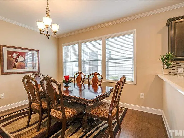 1114 Oatney Ridge Ln — Photo 6