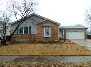 4239 River Oaks Dr, Florissant, MO