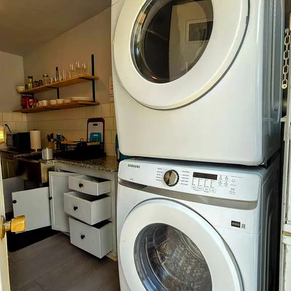 120 NW 31st St #B — Photo 5