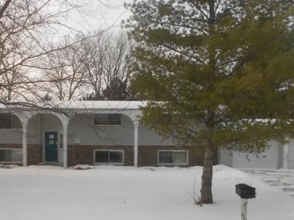 381 Sunset Dr, Beresford, SD 57004