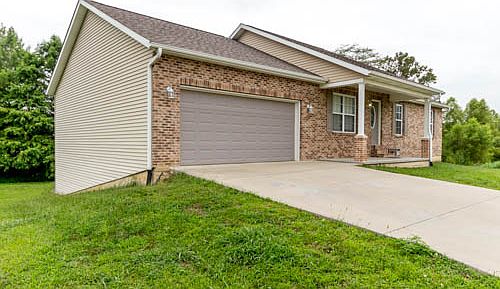 2nd image of 324 Glen Oak Dr