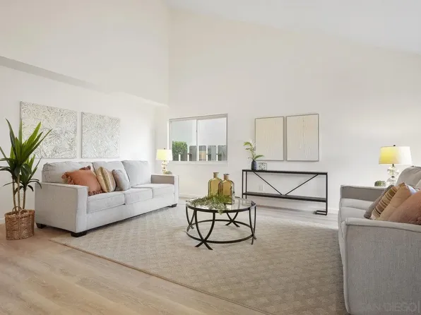 17530 Matinal Dr, San Diego, CA 92127