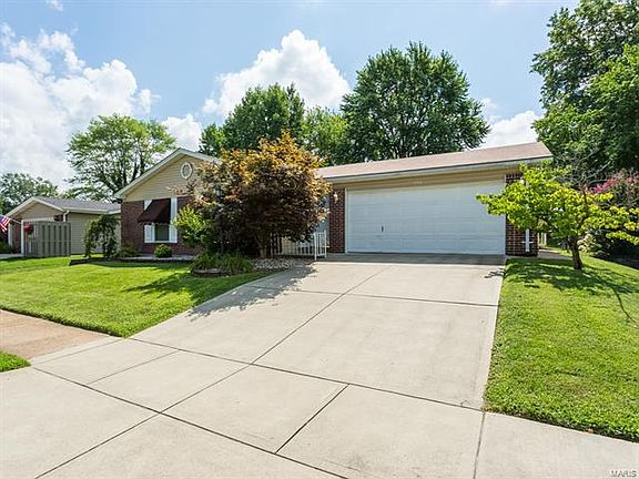 2nd image of 5010 Waringford Dr