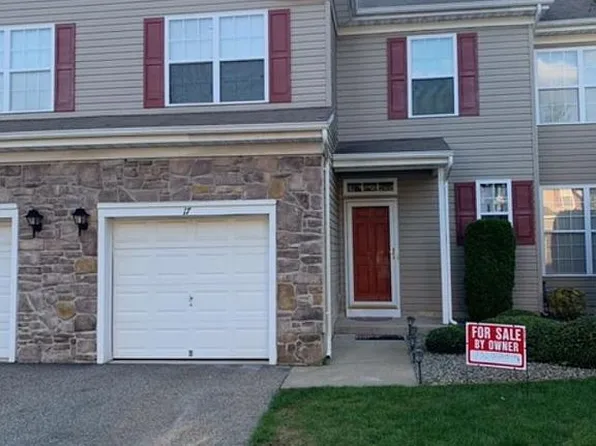 17 Manhattan Dr, Brick, NJ 08723