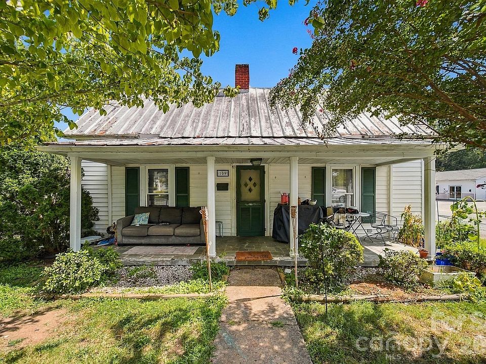 1st image of 109 Herron St