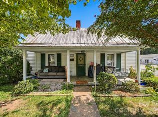 109 Herron St, Morganton, NC 28655