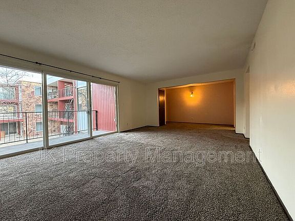 5th image of 2300 14th Ave S APT 22