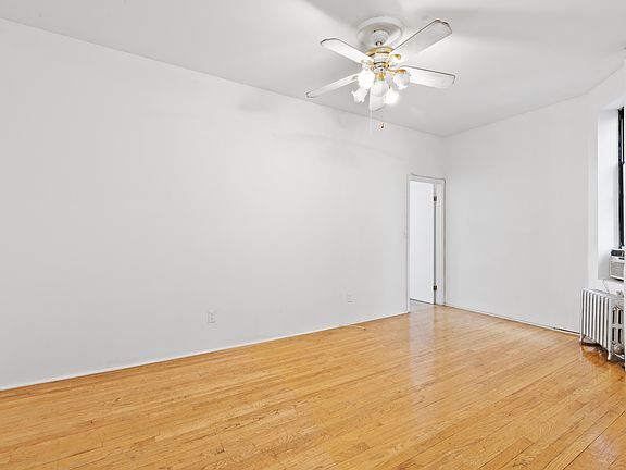 3rd image of 201 E 82nd St APT 4N
