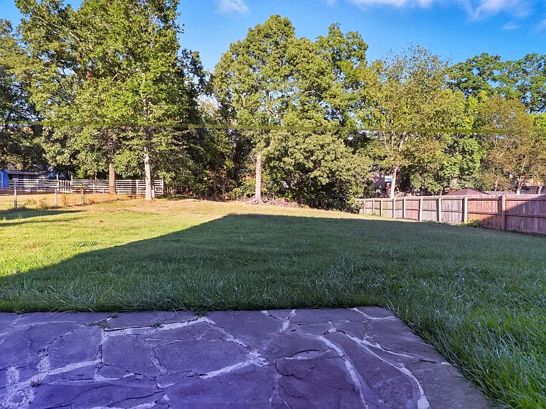 8136 Comet Dr — Photo 24
