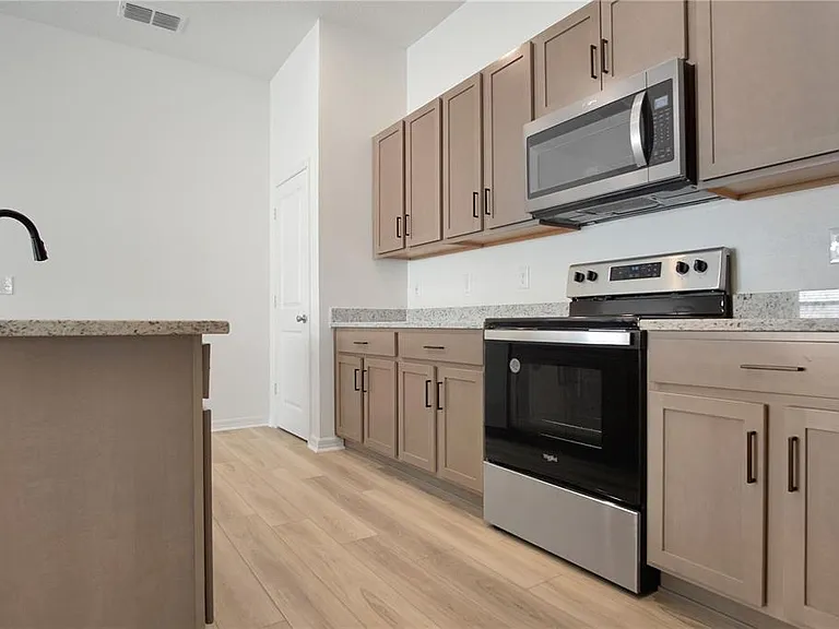 9224 Westside Hills Dr — Photo 4