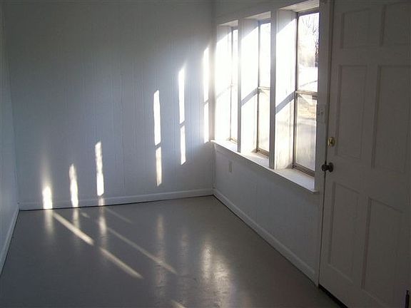 4th image of 1100 Park Ave