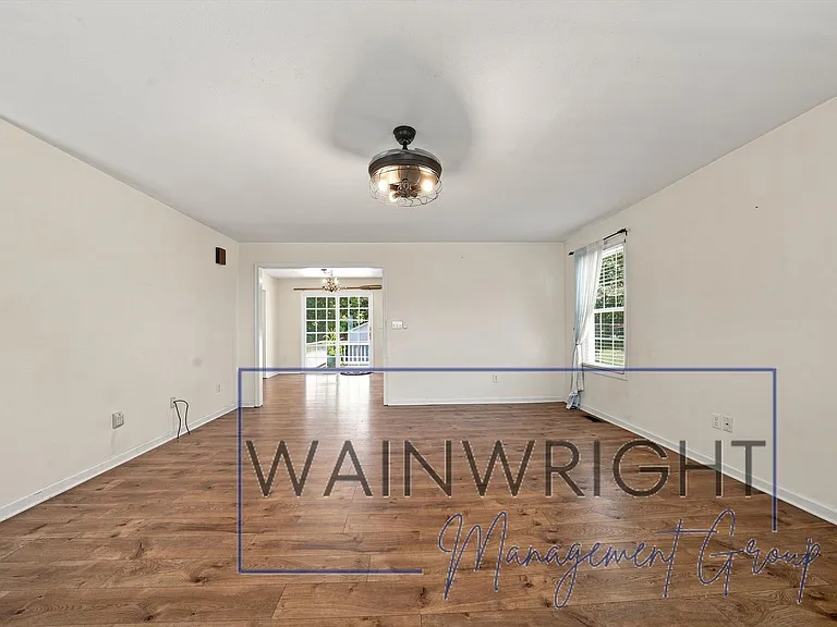 1 Sunny Field Ct — Photo 5