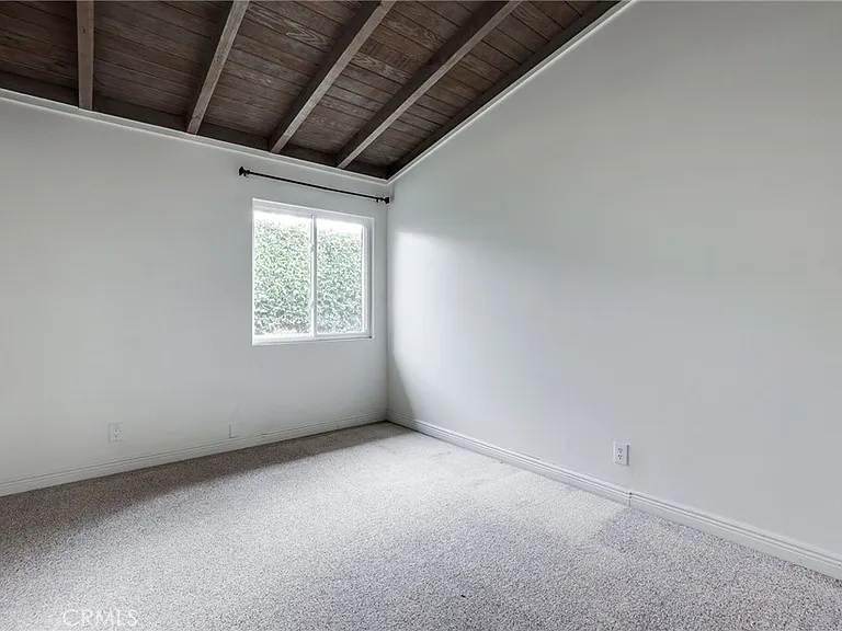 9752 Harle Ave — Photo 6