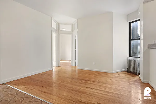 Rented by REZI | media 1