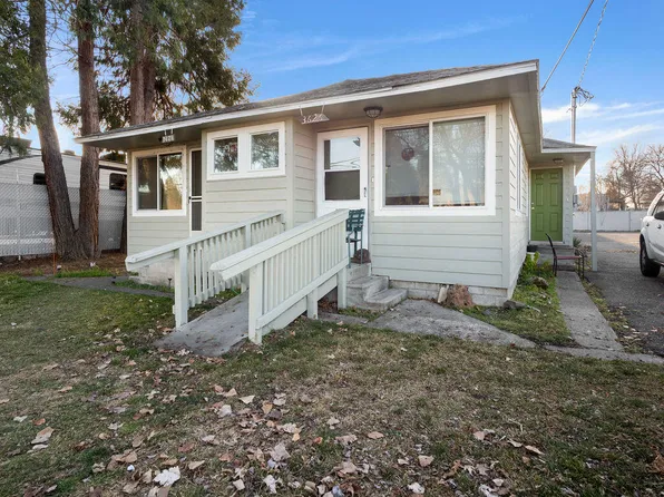 3614 Summers Ln, Klamath Falls, OR 97603