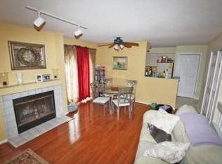 32 Pine Hollow Ct, Oak Ridge, NJ 07438