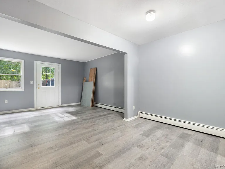 78 Roosevelt Dr — Photo 17