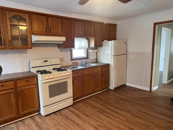 986 Madison Ave, Paterson, NJ 07501