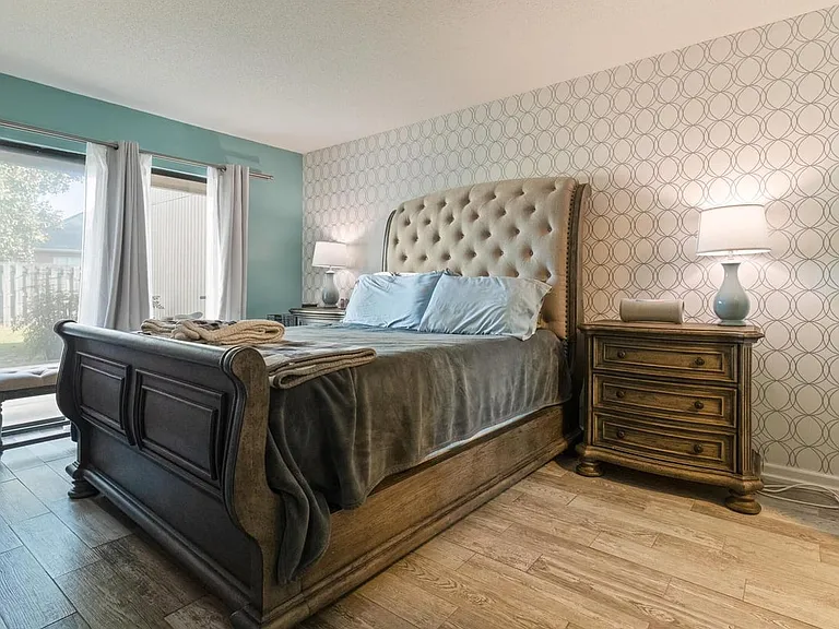 800 Bay Dr #10 — Photo 9