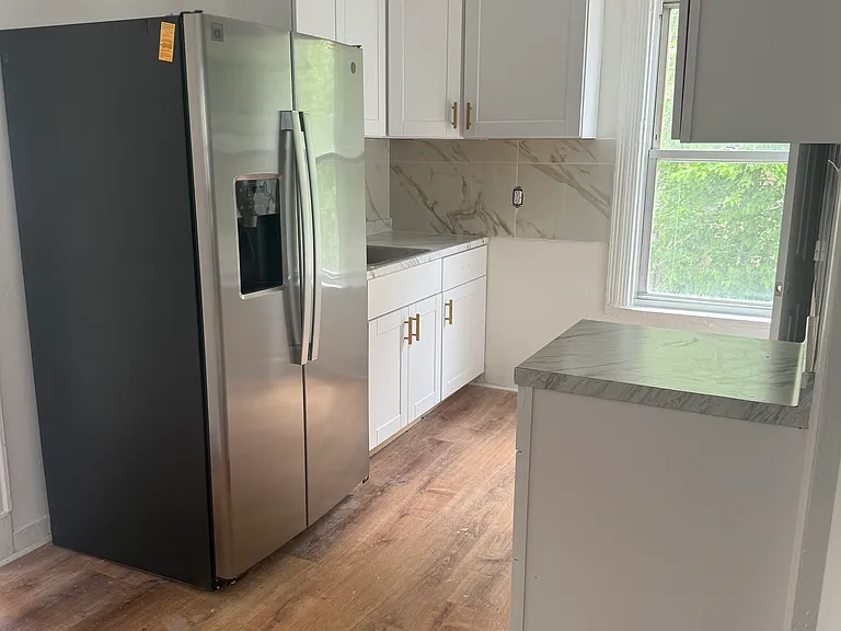 38 Carroll St #2 — Photo 1