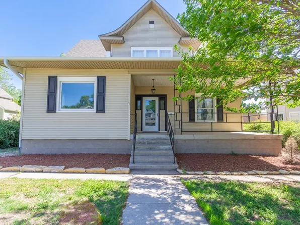 211 E School St, Lincoln, KS 67455