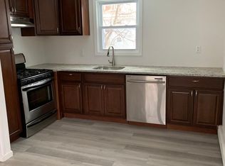 36 Forrest St #2, Metuchen, NJ 08840