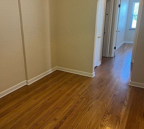 3rd image of 5247-49 Pernod Ave #2