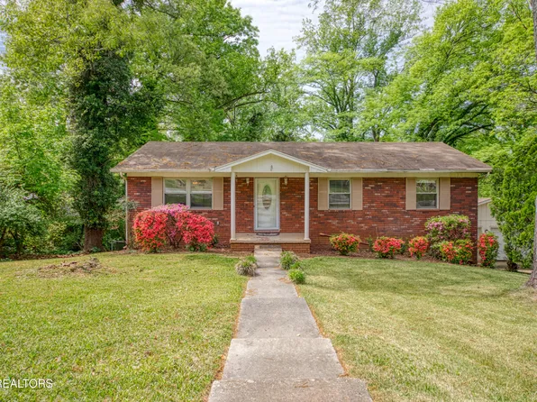 1525 Arrow Wood Rd, Knoxville, TN 37919