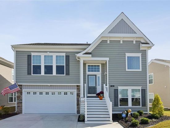 124 Corcoran Ln, Suffolk, VA 23434