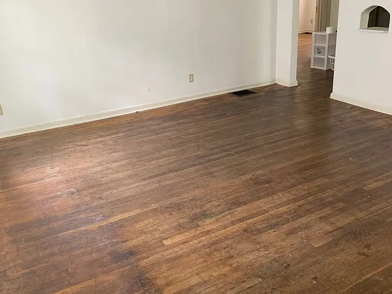 524 S Washington St — Photo 4