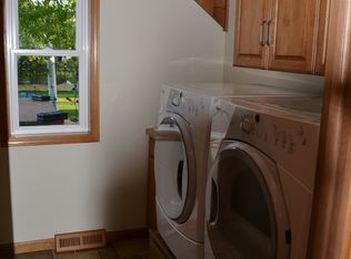 W6061 Zinnia Dr, APPLETON, WI 54915