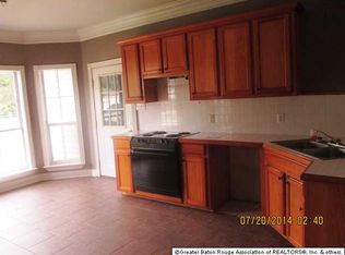 8666 Nottaway St, Denham Springs, LA 70726