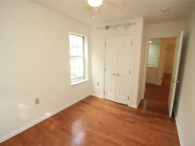 106 Founders Ct — Photo 19