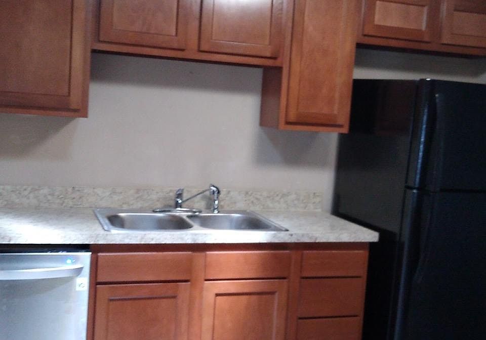 1st image of 1025 Court St