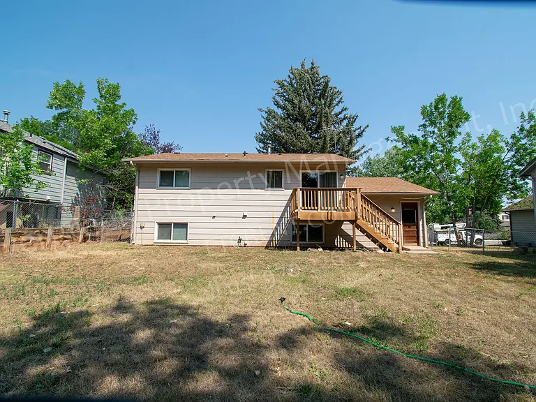 2401 W Stuart St — Photo 31