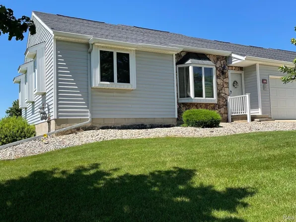 4891 W Northwood Cir #69, Cass City, MI 48726