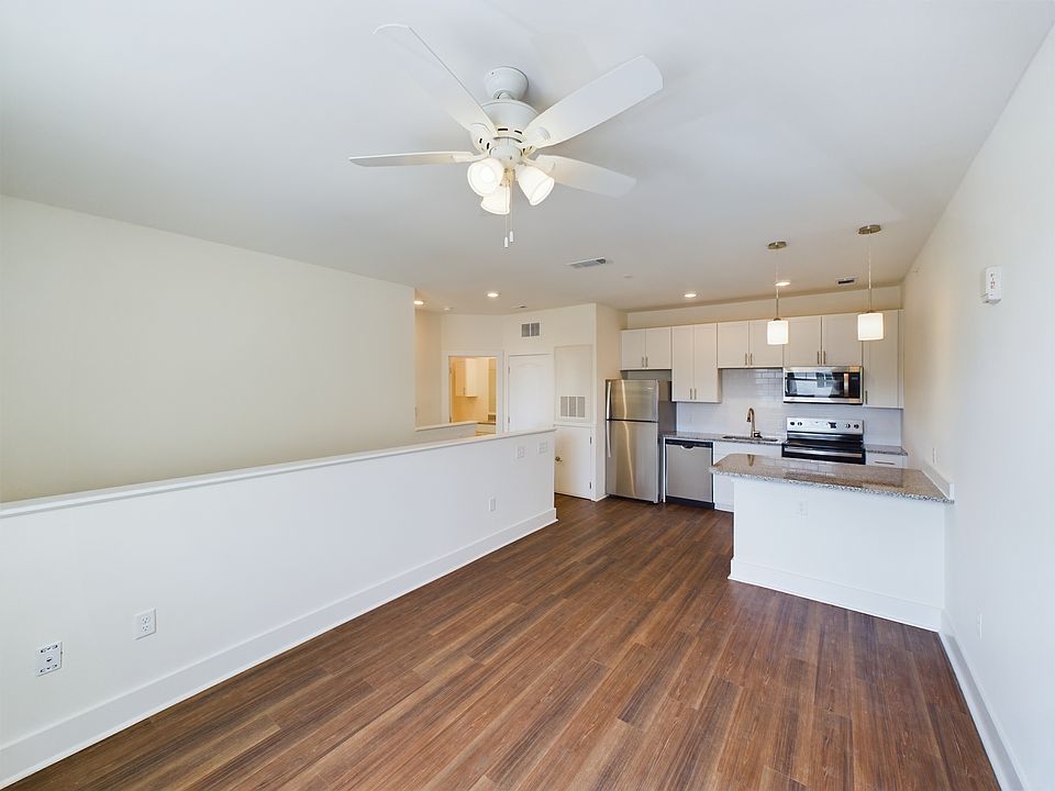 1st image of 770 Victory Ln #6-203