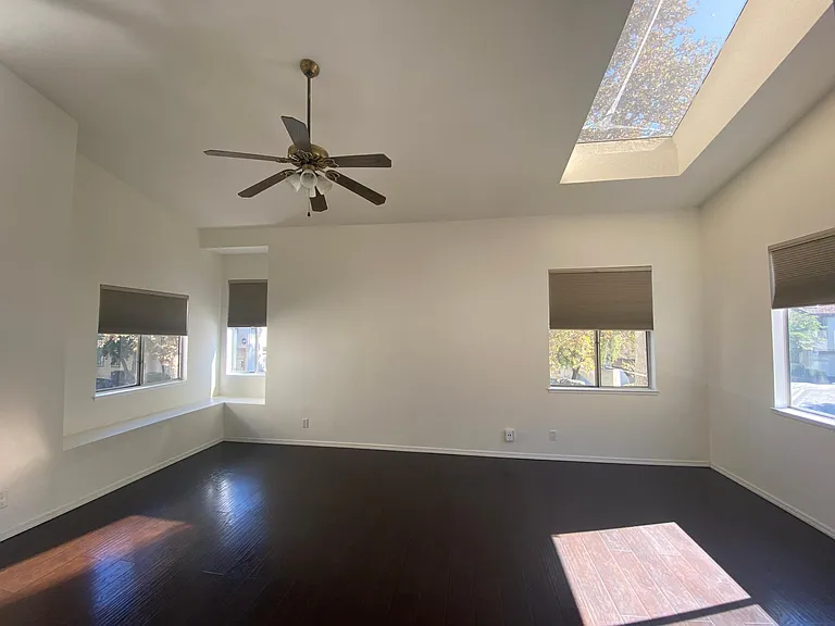 3162 Darby St #210 — Photo 17