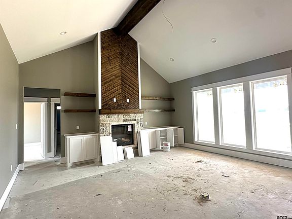 5th image of 16332 Market Ct