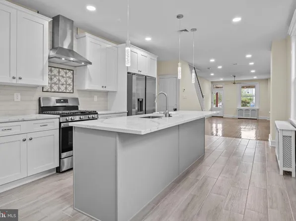 4346 E Thompson St, Philadelphia, PA 19137