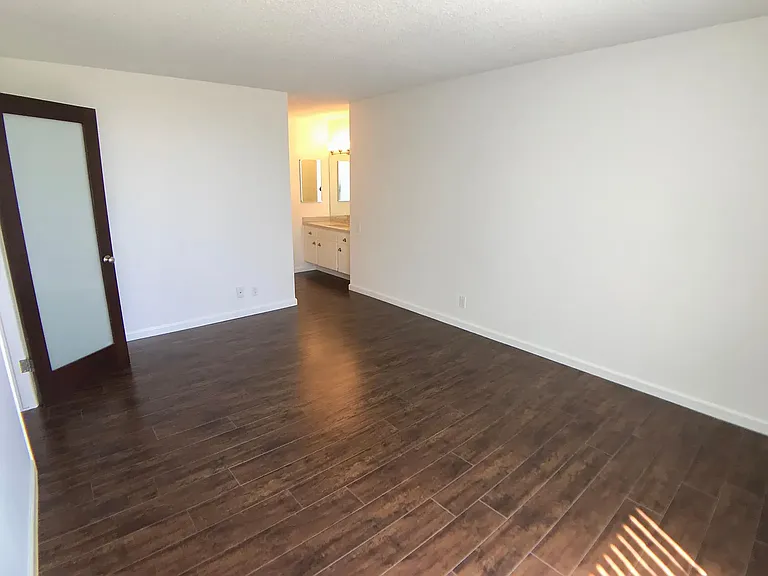 1932 Overland Ave #208 — Photo 21