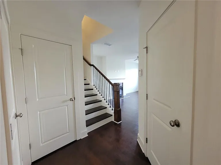 116 Auburn Gate Ln — Photo 4