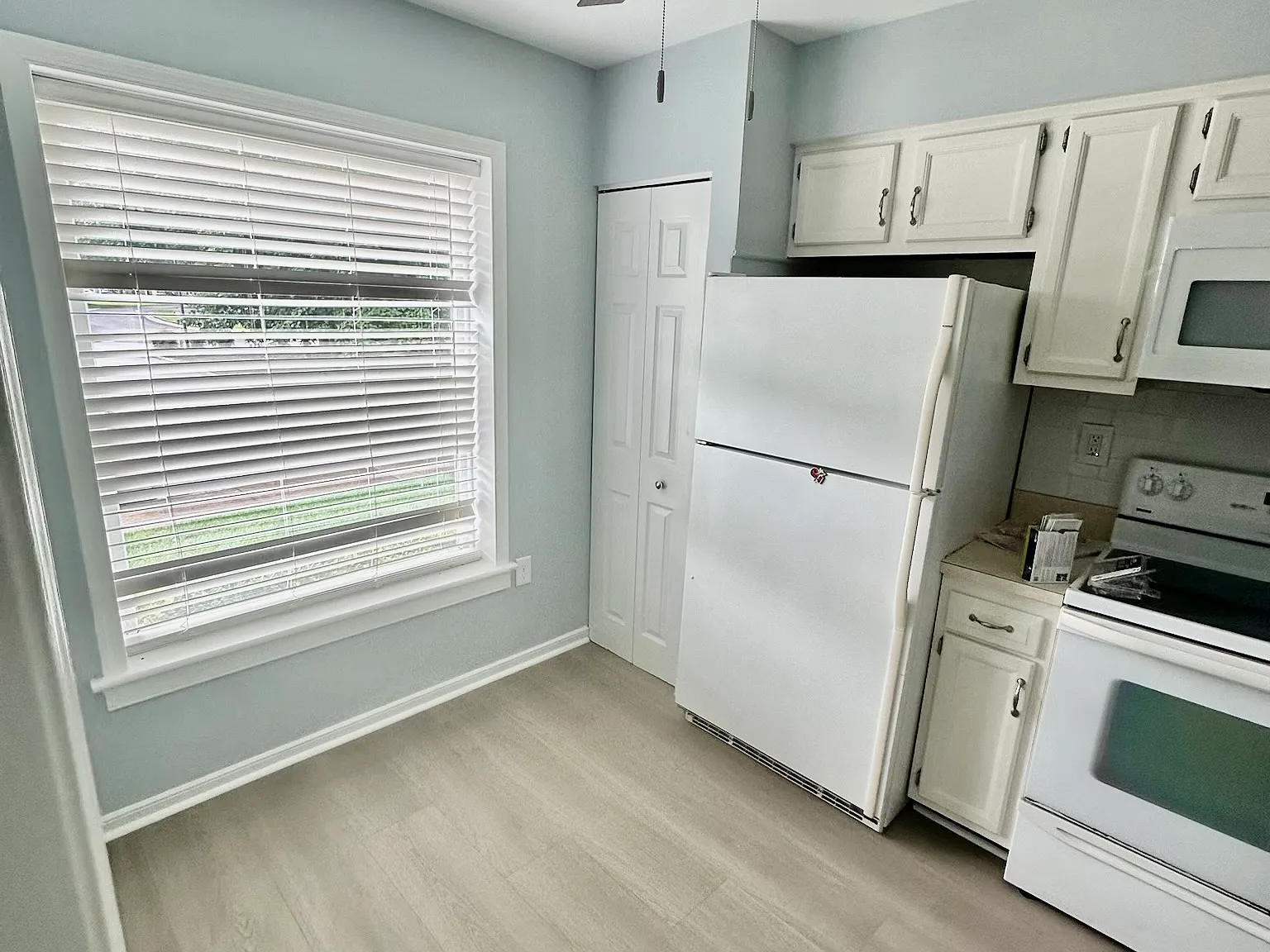 2 bed, 1.5 bath, 1008 sqft, $1,795 — Photo 2