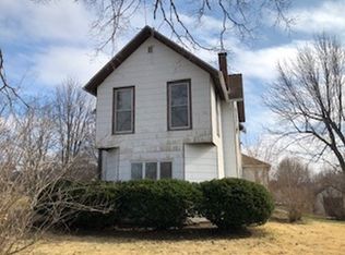 104 N Walnut Ave, Garrison, IA 52229