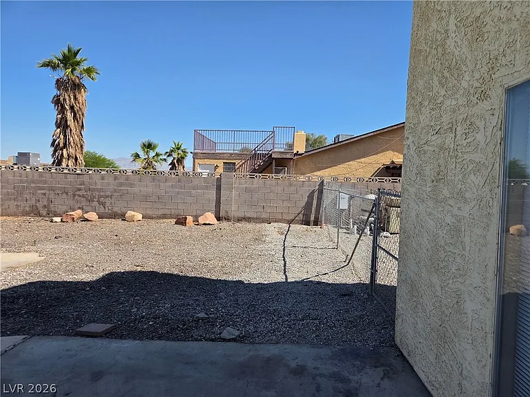 1745 Mount Hood St — Photo 54