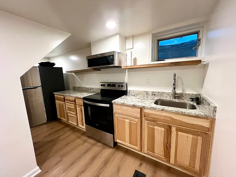 9216 Mintwood St — Photo 6